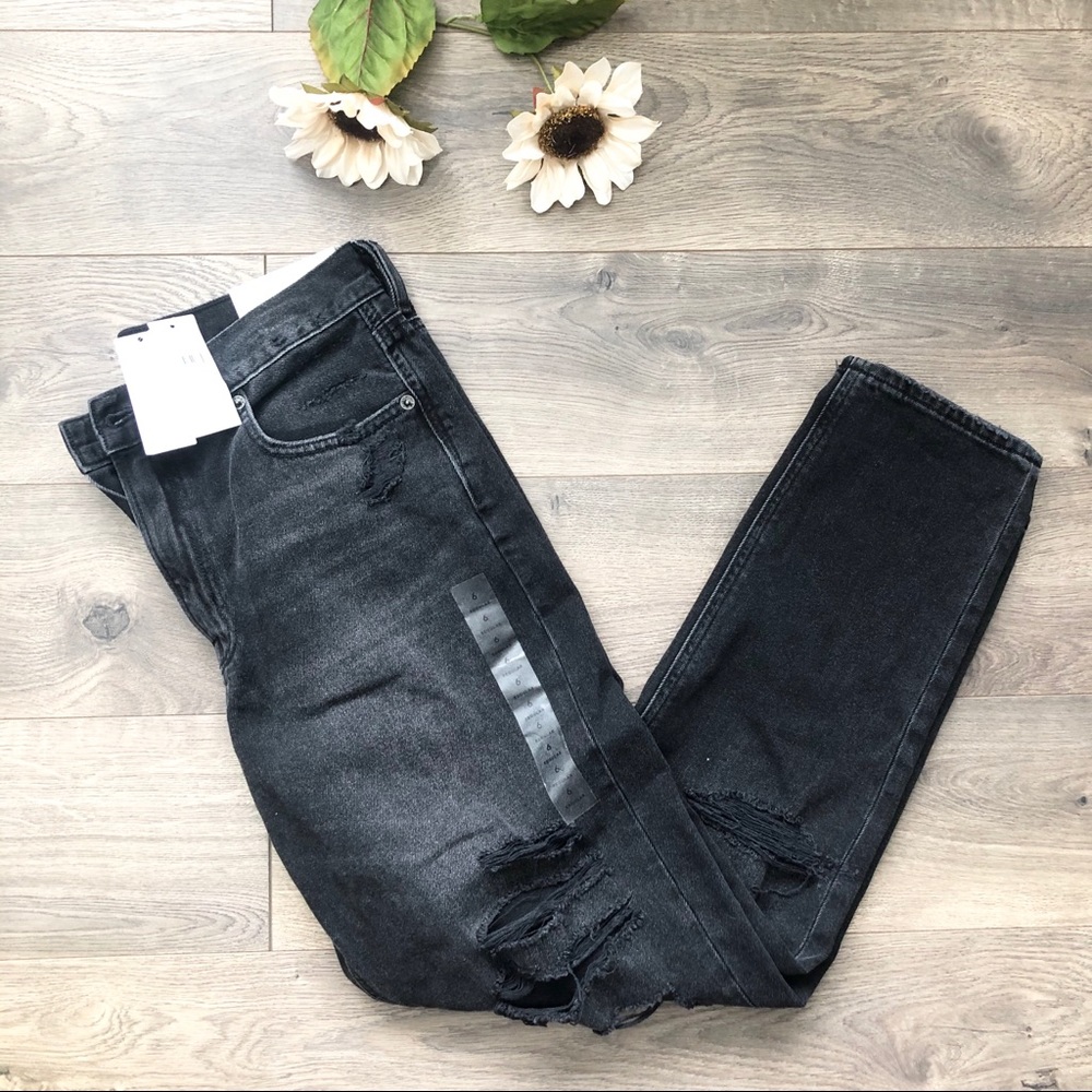 NWT American Eagle Destroyed Black Mom Jean Sz 6